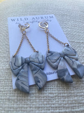 Load image into Gallery viewer, Marble Shimmer Bows